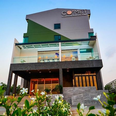 Comet Hotel Surat Thani Exterior foto
